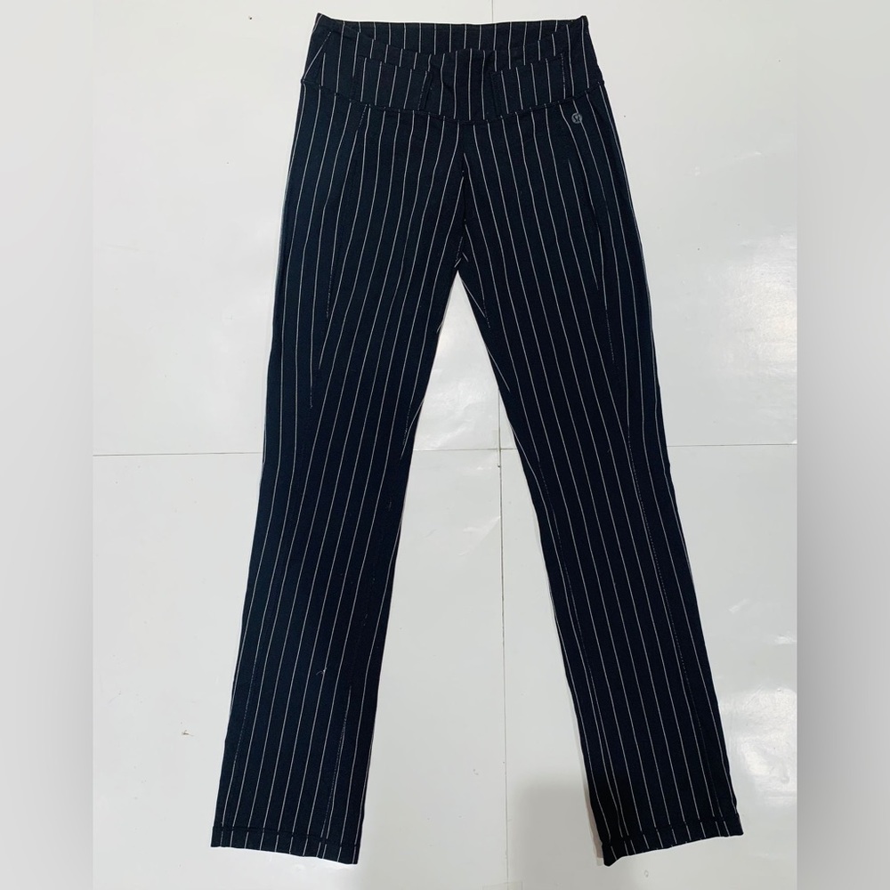 Lululemon athletic women's leggings - Picture 5 of 7